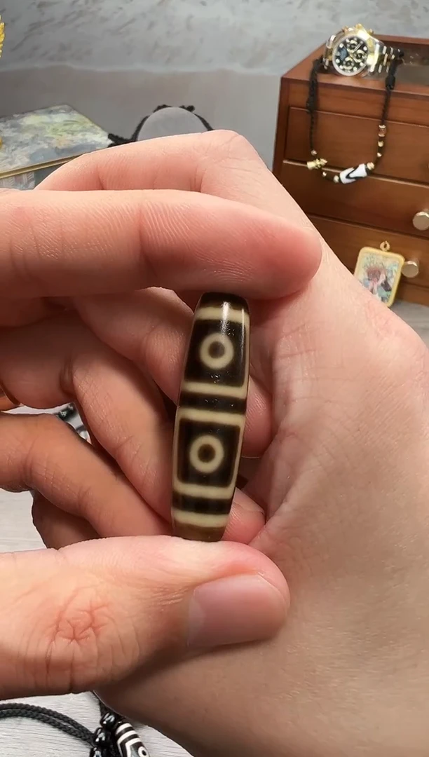 玛瑙/玉髓（覆膜）颈饰未镶嵌@****化四眼