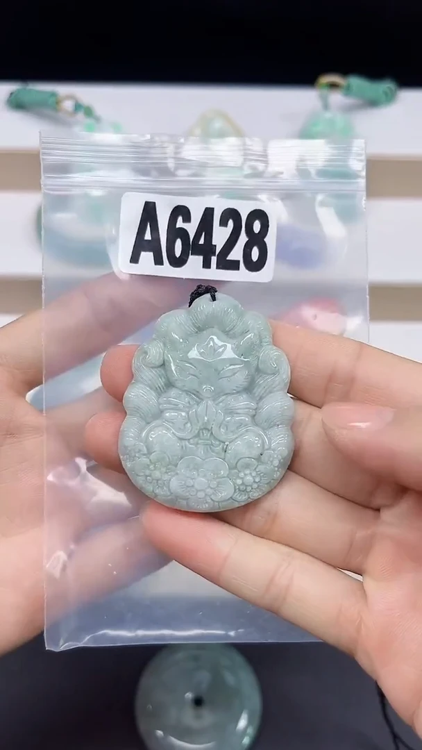 颈饰未镶嵌翡翠天然翡翠吊坠挂件