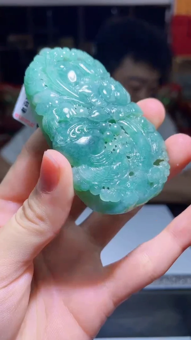 【闪购商品】翡翠吊坠(不含链)未镶嵌S120