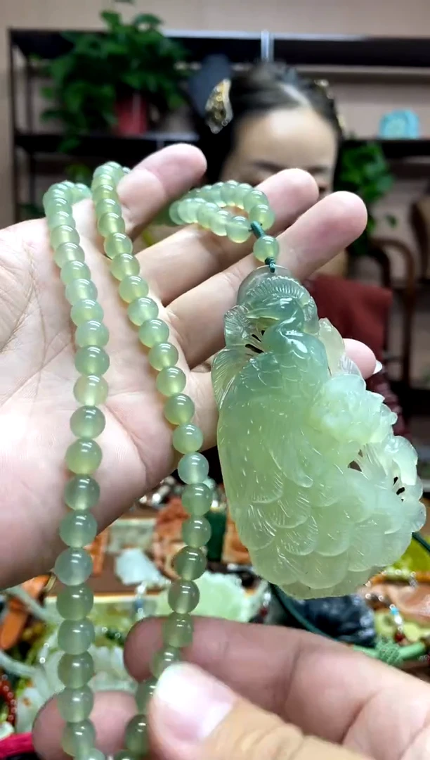 未镶嵌岫玉吊坠·