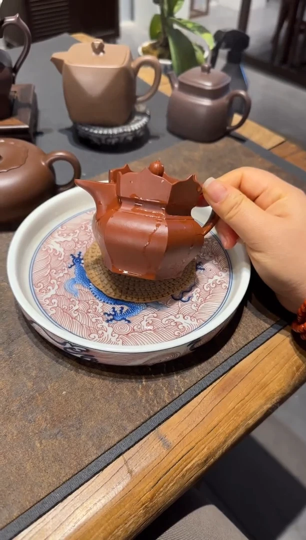 【闪购商品】紫砂茶壶朱泥小僧帽 135cc