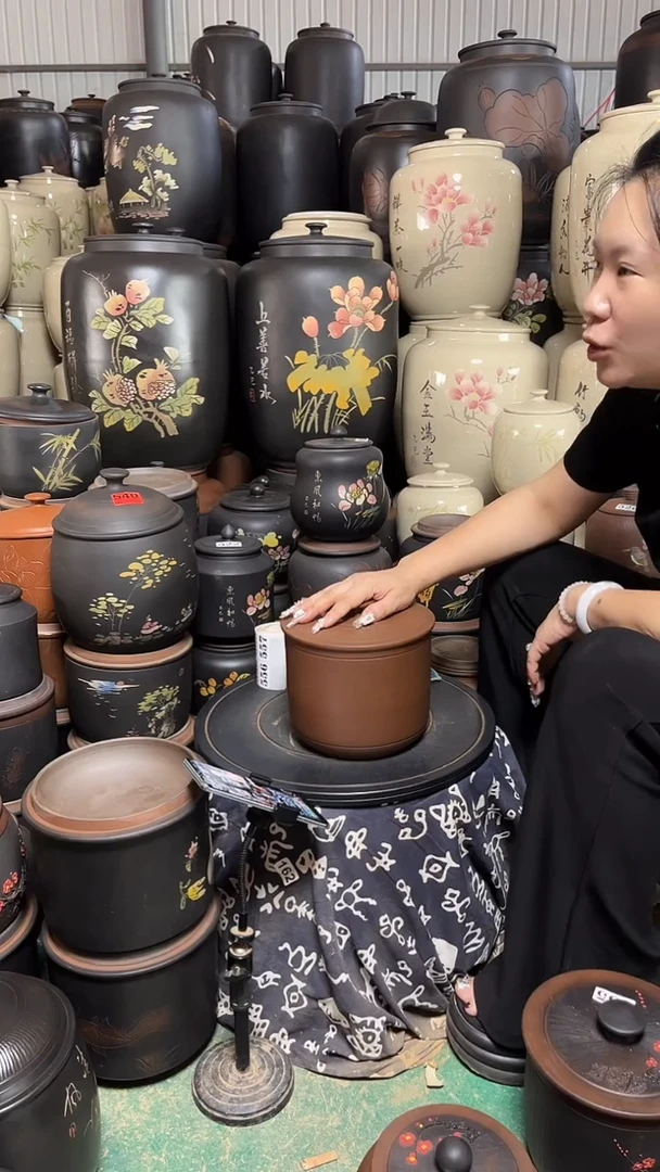 罐瑕疵茶叶罐 古铜色小五饼  025