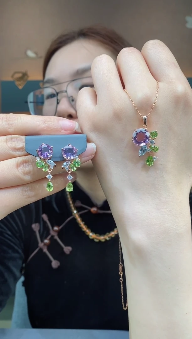 【闪购商品】水晶两件套银S925镶嵌水晶耳钉吊坠两件套