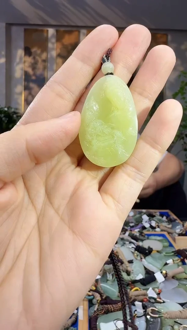 未镶嵌和田玉挂件拍一发一