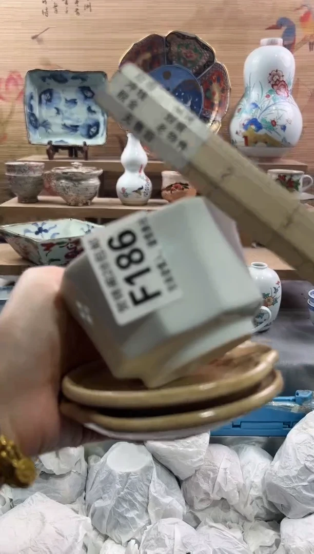 【闪购商品】瓷片当天满28米包邮F186