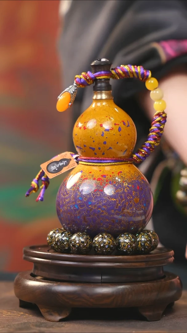 【闪购商品】YR187漆艺酒葫芦不包手串及旋转底座