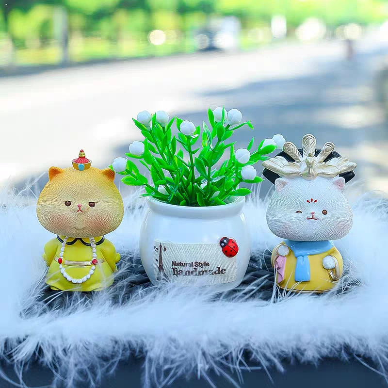 喵喵万岁车载汽车摆件新品车内中控台治愈卡通公仔内饰创意装饰品