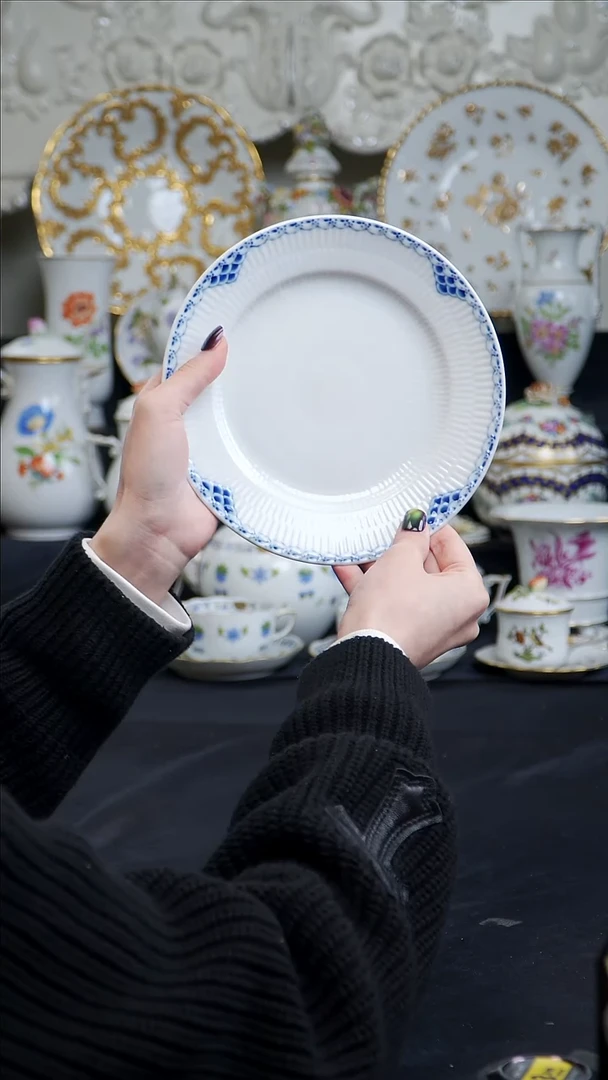 骨瓷婷婷中古器物如图所示6