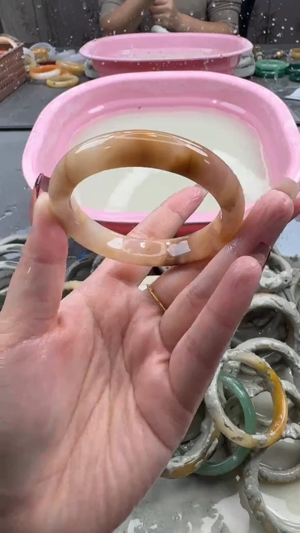 未镶嵌手镯石英质玉17