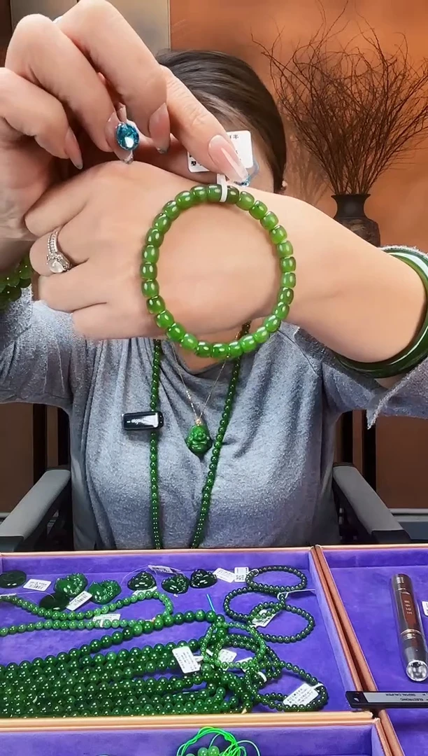 未镶嵌手串和田玉卡6碧玉极限弧 多样性发一