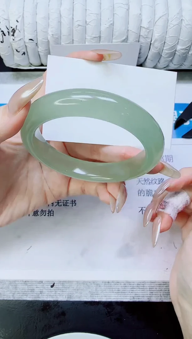未镶嵌手镯石英质玉170/58.3