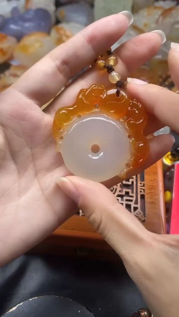 未镶嵌1玛瑙/玉髓重****画ll