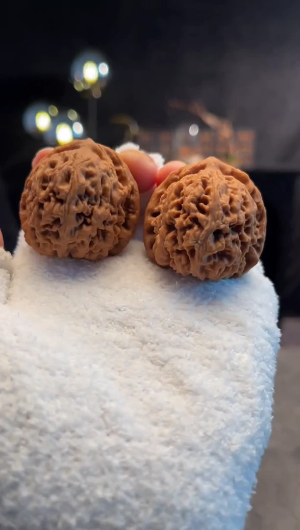 吊坠文玩核桃怕****管南将