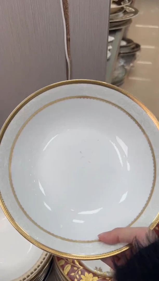 【闪购商品】瓷片9英寸汤碗福利价暇【最后一个】