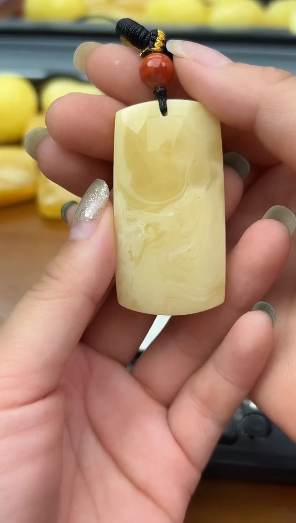 未镶嵌蜜蜡裸石蜜蜡吊坠
