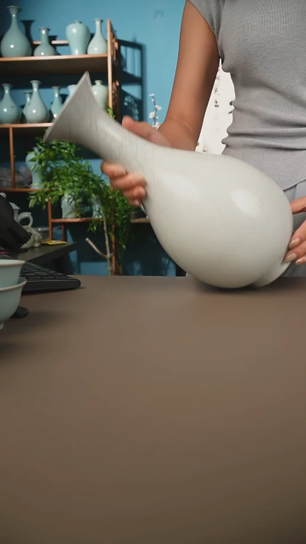 月白玉壶春大号