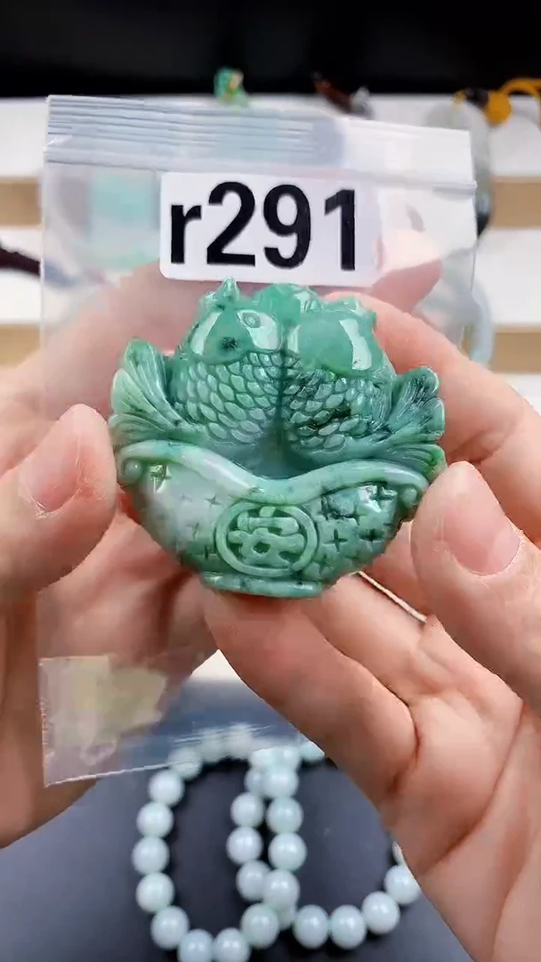 颈饰未镶嵌翡翠天然翡翠吊坠挂件