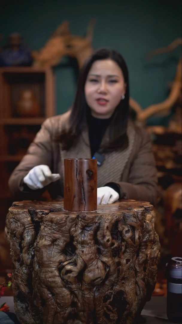 【闪购商品】枣木雷击枣木笔筒