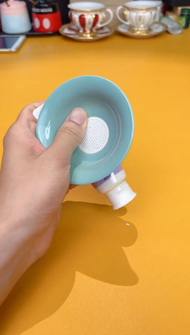 瓷片牙膏 颜色随机