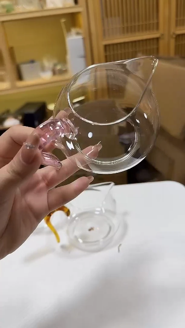 粉色淡然公道杯