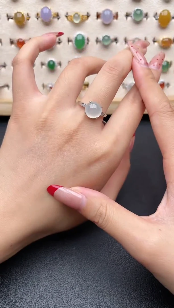 【闪购商品】翡翠戒指银S925镶嵌一物一证一礼盒