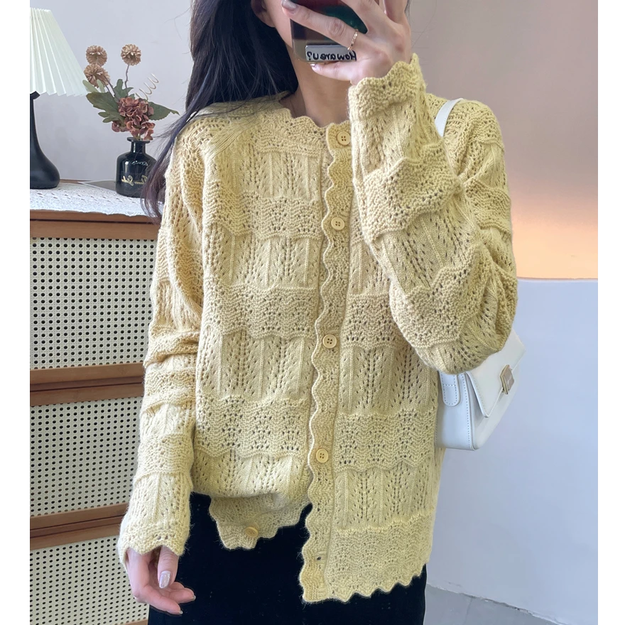鹅黄色温柔重工钩花圆领花边针织开衫女宽松长袖针织衫气质外套新