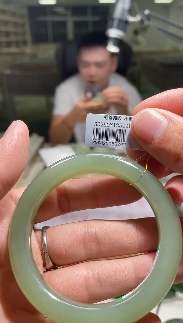 未镶嵌手镯和田玉【毅哥专享福利】55-56圈。0242