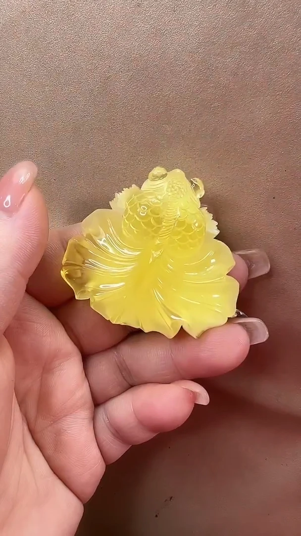 琥珀颈饰未镶嵌吊坠