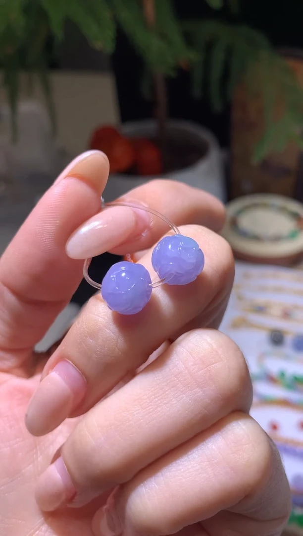 未镶嵌定制翡翠8.4*9.4卡鼓珠一对