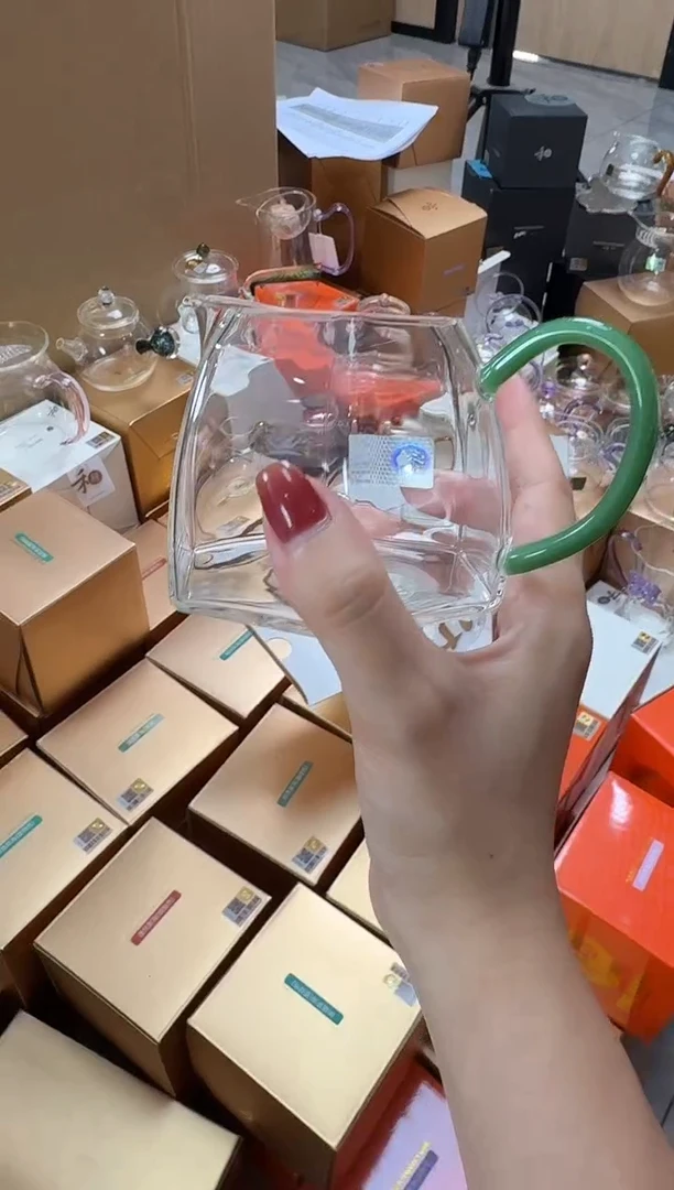 @@禾器晶彩棱然翡翠玉