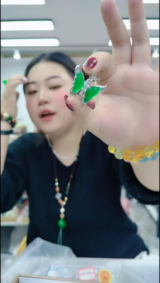 【闪购商品】石英质玉颈饰合金25109 绿色蝴蝶