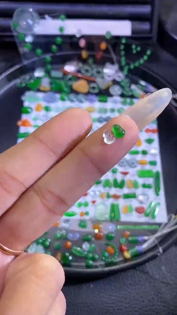 未镶嵌挂件翡翠葫芦