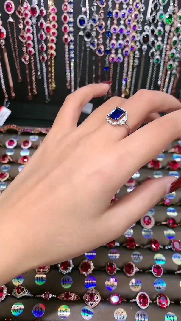 【闪购商品】蓝宝石戒指银S925镶嵌6.8银色