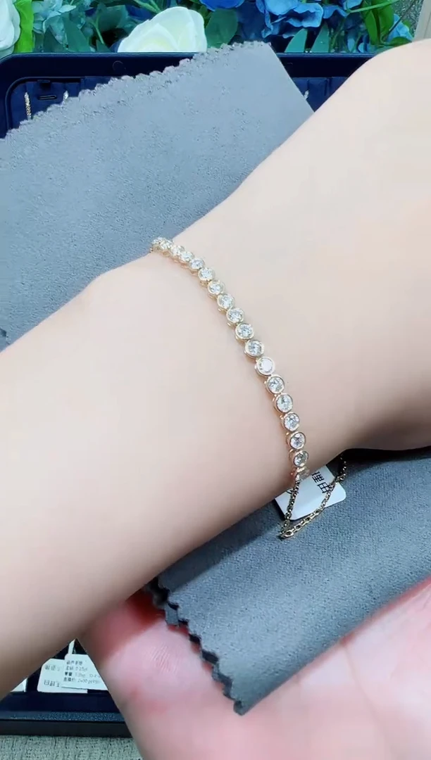 18K金镶嵌实验室培育钻石半圈泡泡 手链 NGTC证书