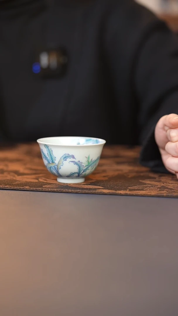 晴山素华雨打芭蕉撇口杯