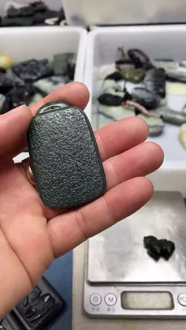 吊坠(不含链)未镶嵌和田玉1