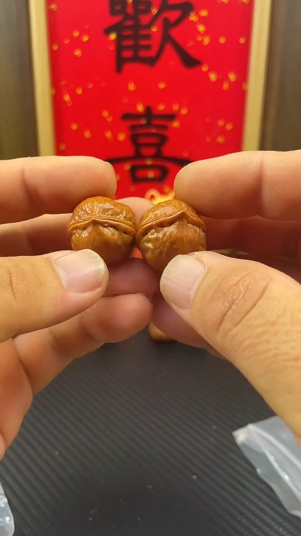 吊坠文玩核桃S****?小金豆