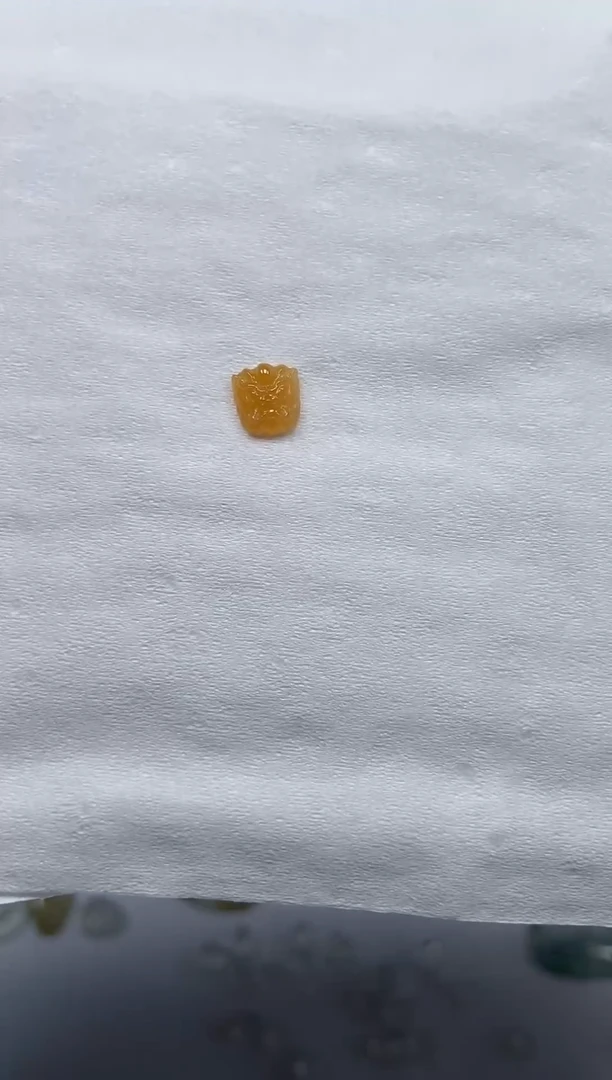 定制翡翠未镶嵌翡翠龙头蛋面