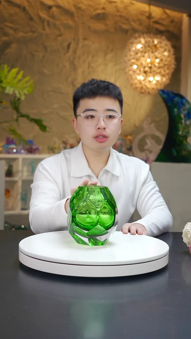 手工艺品琉璃祖母绿钻石切面香薰瓶