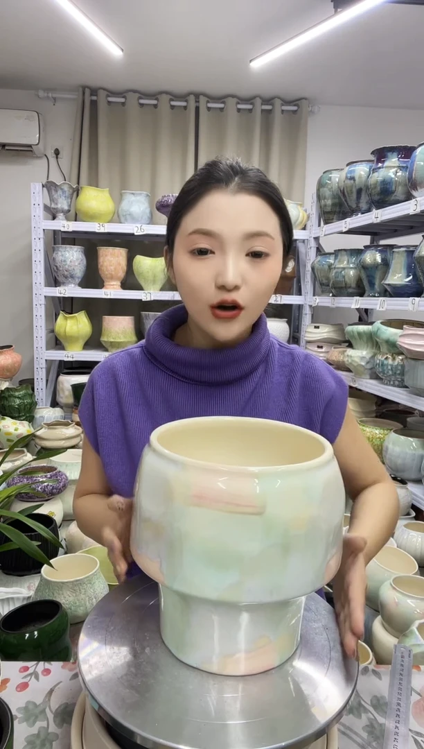 【12.4号】  花盆  高 ：22    口：17.5