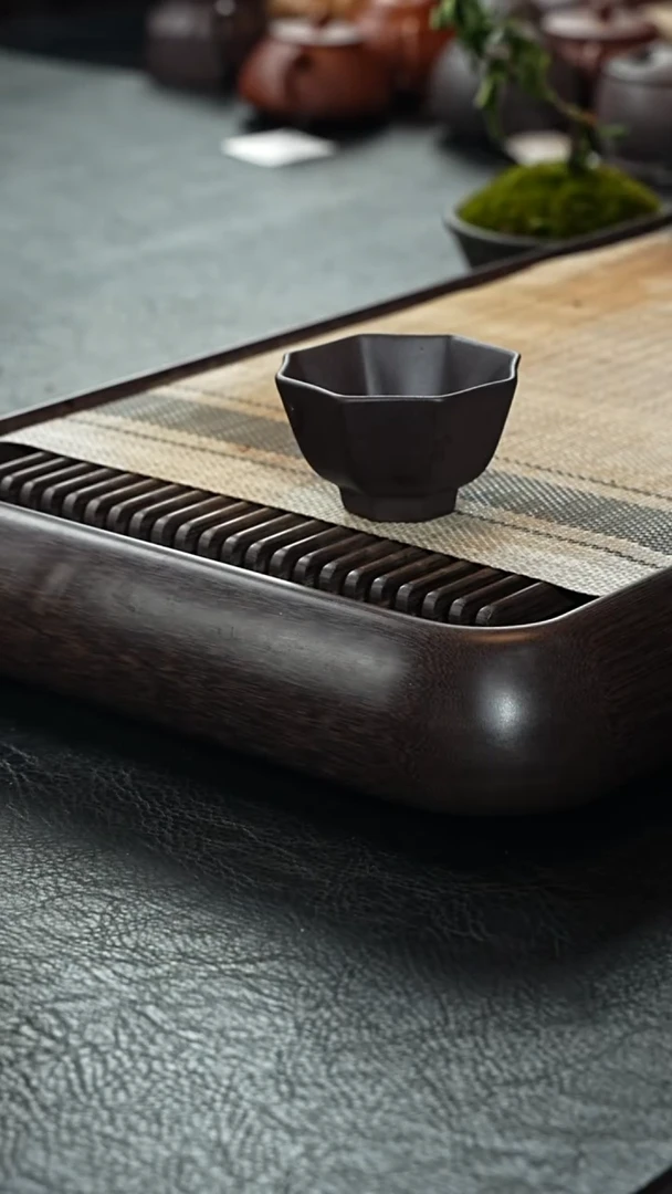 【闪购商品】紫砂茶壶AA12492 小方杯 黑星紫泥