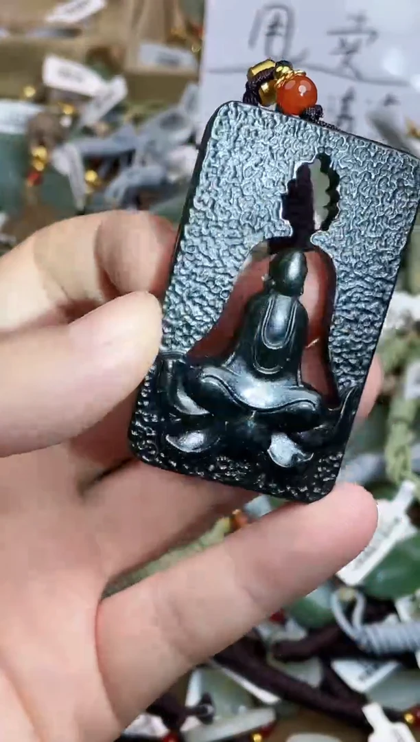 颈饰未镶嵌和田玉1