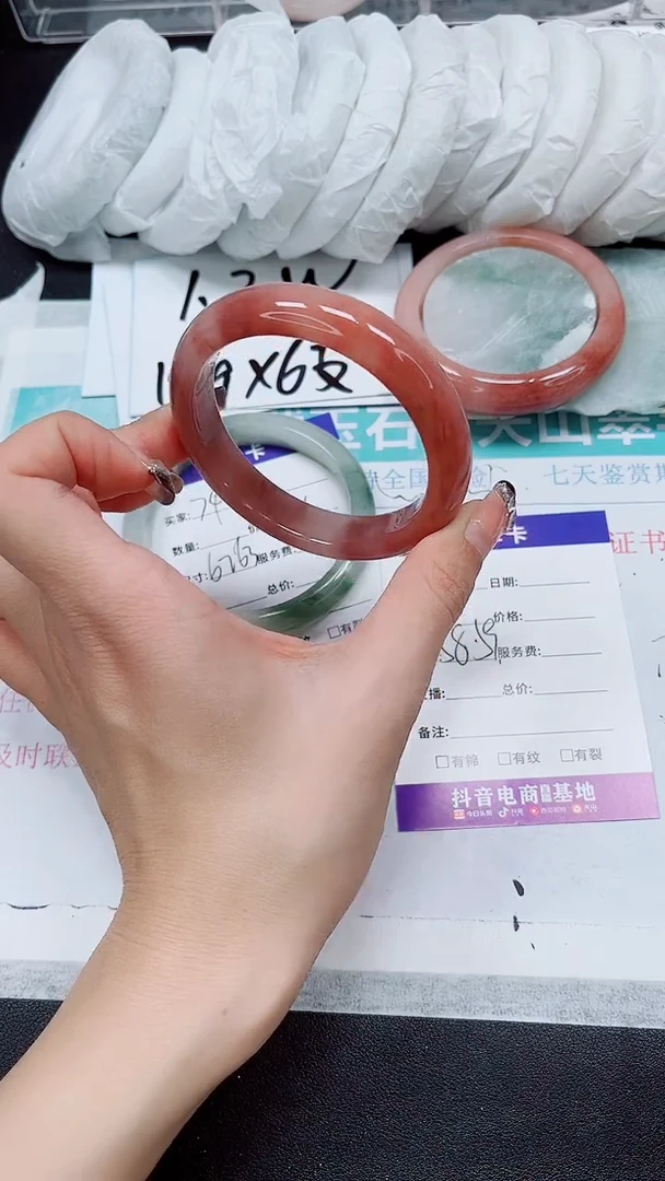 【闪购商品】石英质玉手镯未镶嵌A75-58/59