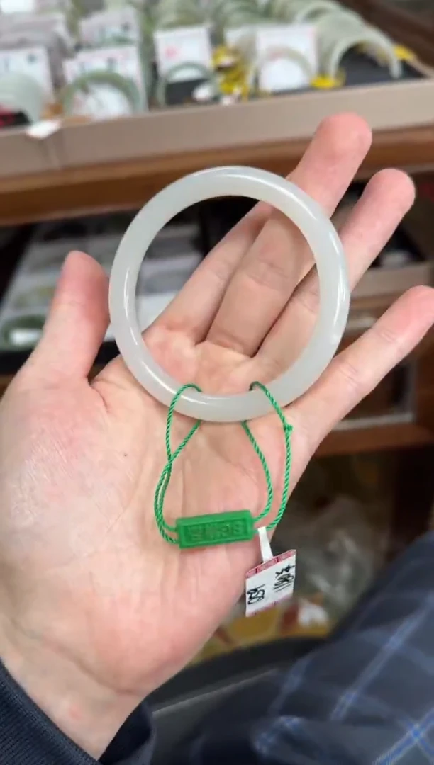 未镶嵌手镯和田玉58