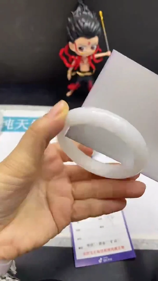 未镶嵌手镯石英质玉71