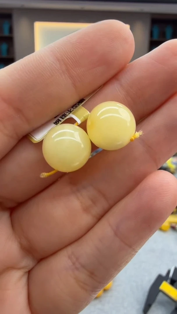 琥珀颈饰未镶嵌159秒拍号 假一罚三