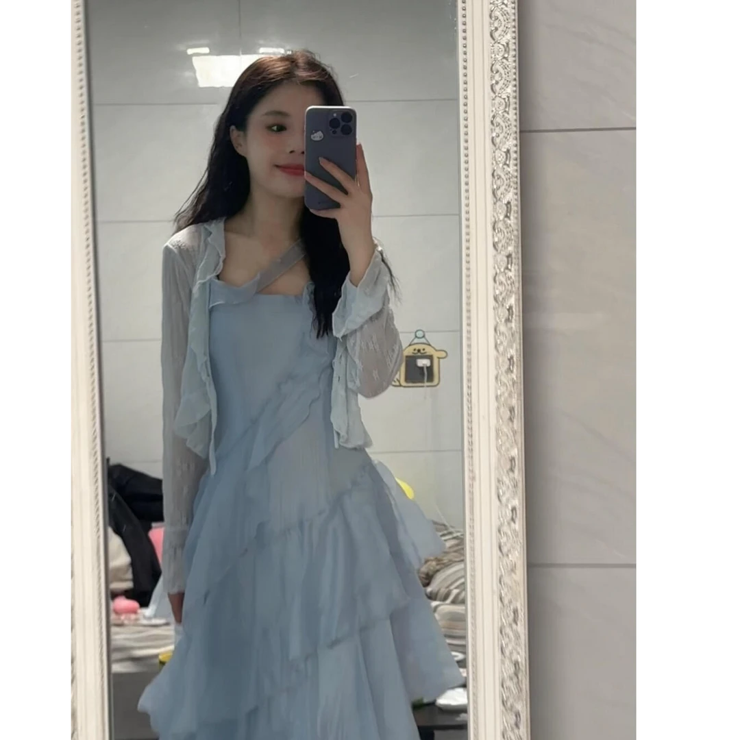 2025iuji新款度假风荷叶边蓝色吊带不规则收腰连衣裙搭防晒开衫女