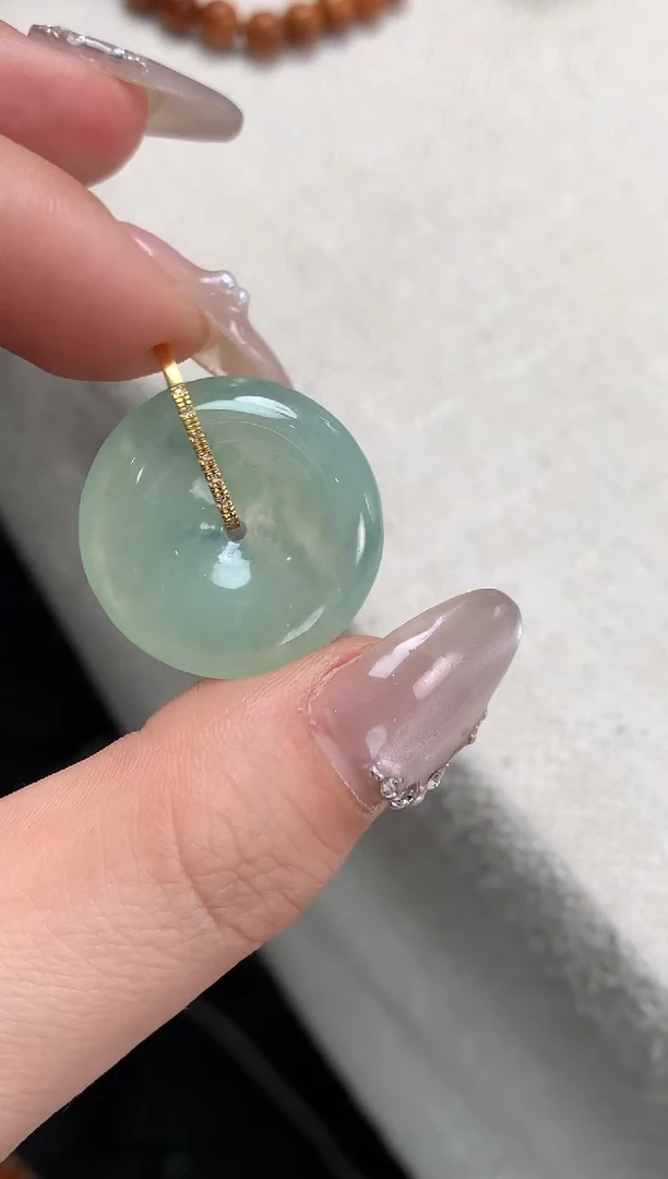 【闪购商品】翡翠吊坠(不含链)18K金镶嵌平安扣