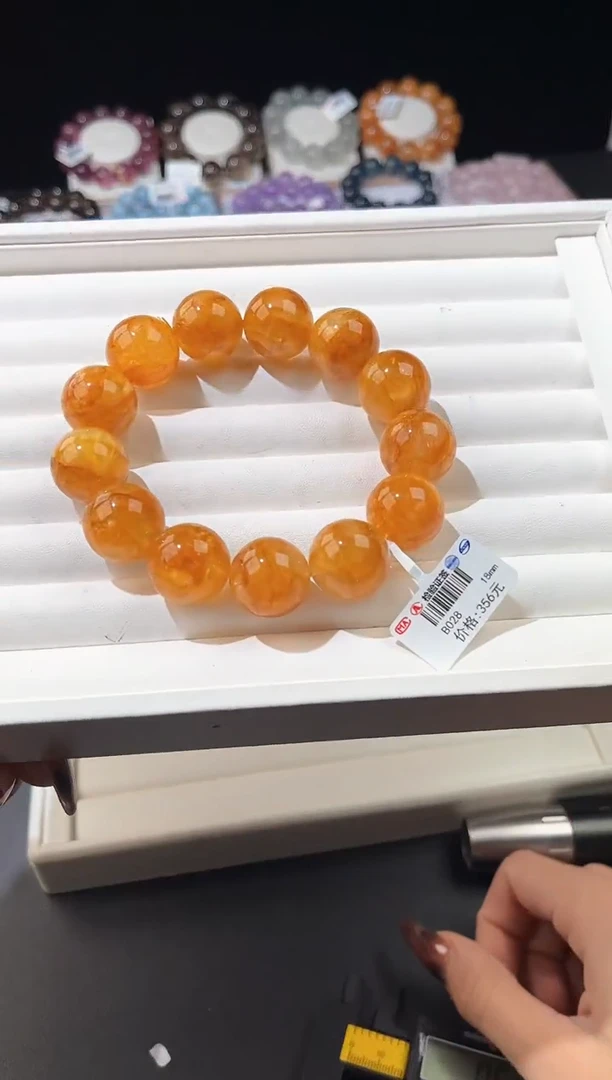 【闪购商品】水晶手链未镶嵌多样性发一黄胶花18mm