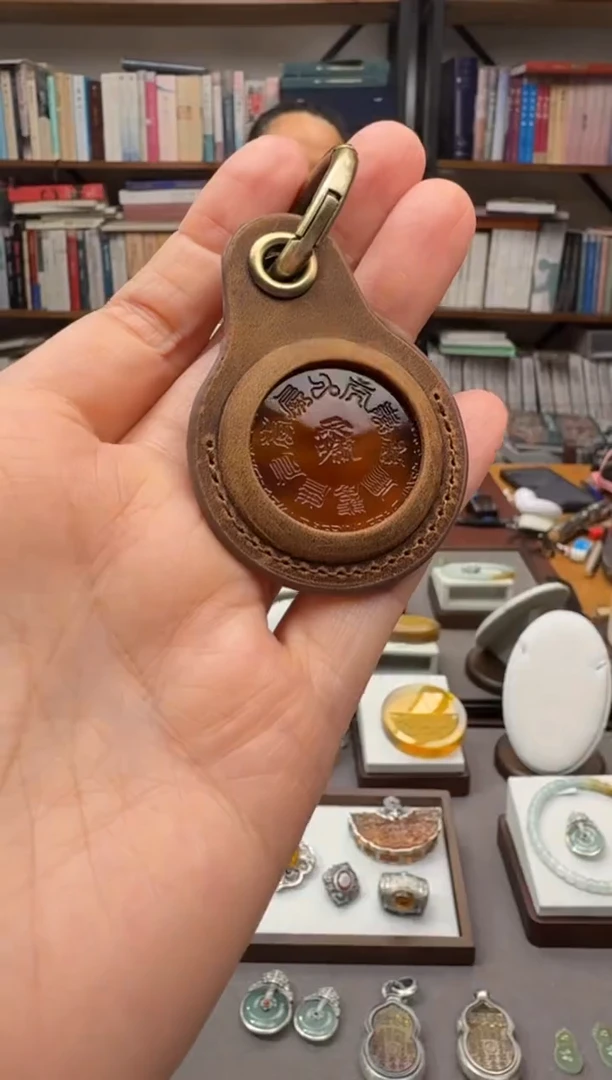 未镶嵌颈饰琥珀雷祖讳挂饰--多样性发一